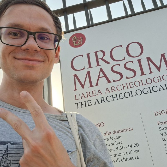 Maksim Valialshchikov